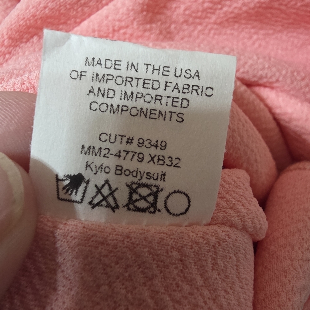 New- Show Me Your Mumu Kylo Bodysuit Women's XS Pink Tie Strap V Neck Swimsuit - Picture 9 of 11